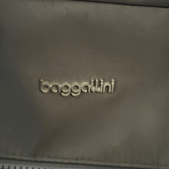Baggallini Smoke Gray Soho Backpack Laptop Tote Carry On RFID Luggage Sleeve - Picture 4 of 13